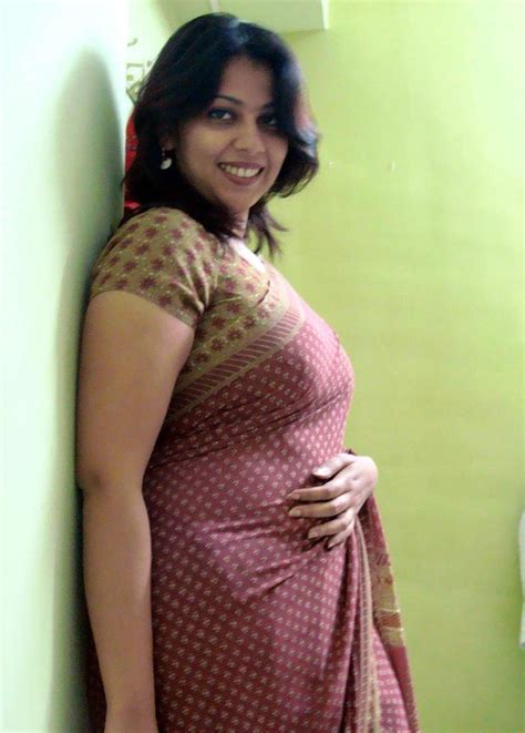 hot aunty in saree|Free South Indian Women In Saree Photos